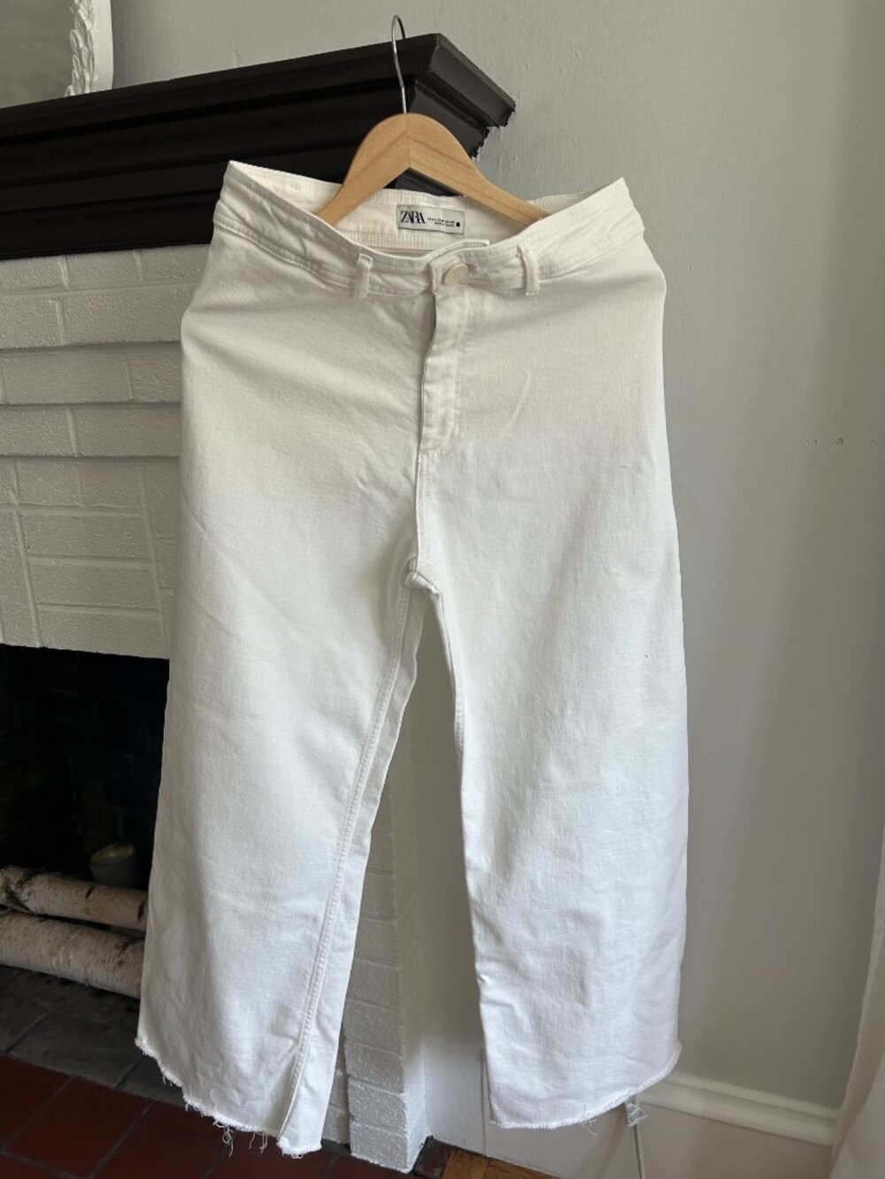 Zara White Wide Leg Jeans size 10